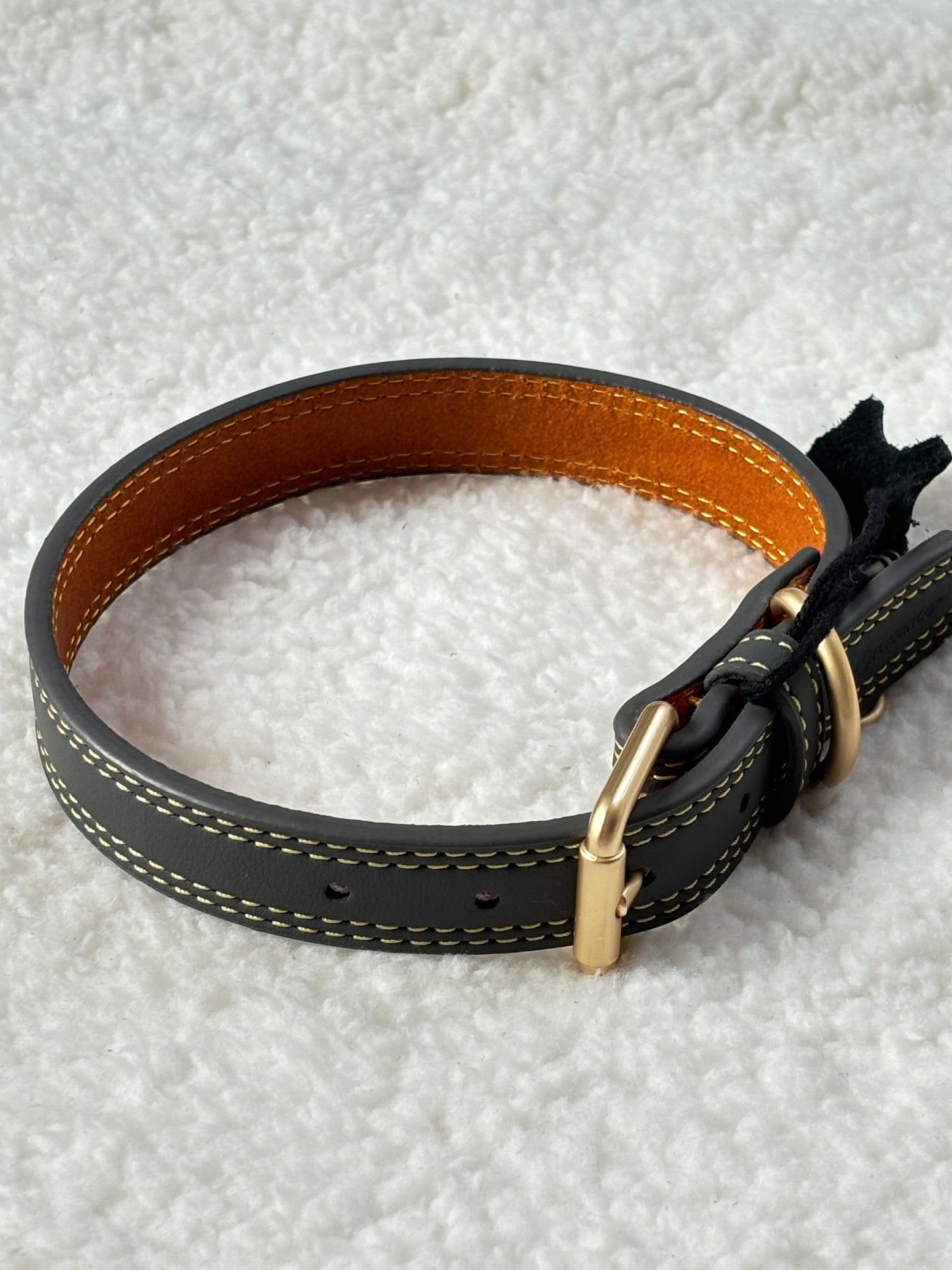 Collier Uppi